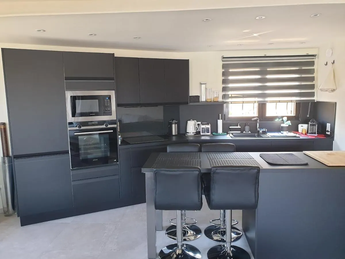 Apartment Magnifique 2 Pieces Vue Port Et Mer Cogolin