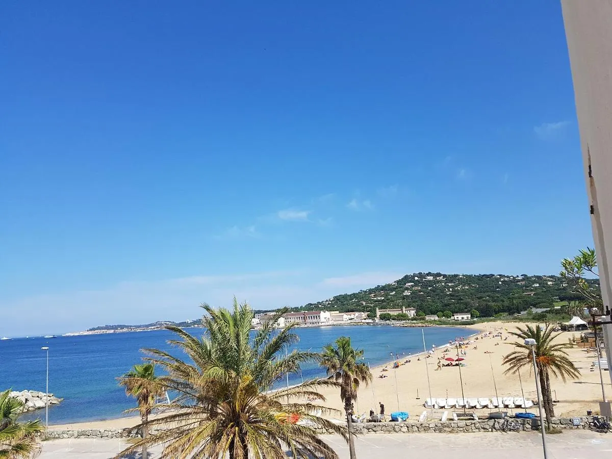 Magnifique 2 Pieces Vue Port Et Mer Cogolin 0*,